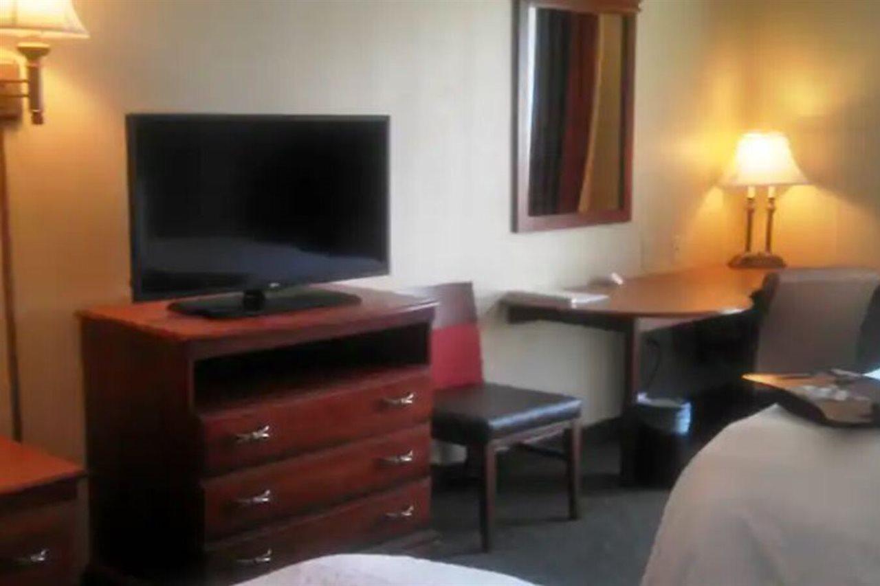 Hampton Inn Грийнууд Екстериор снимка