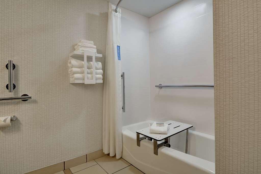 Hampton Inn Грийнууд Екстериор снимка