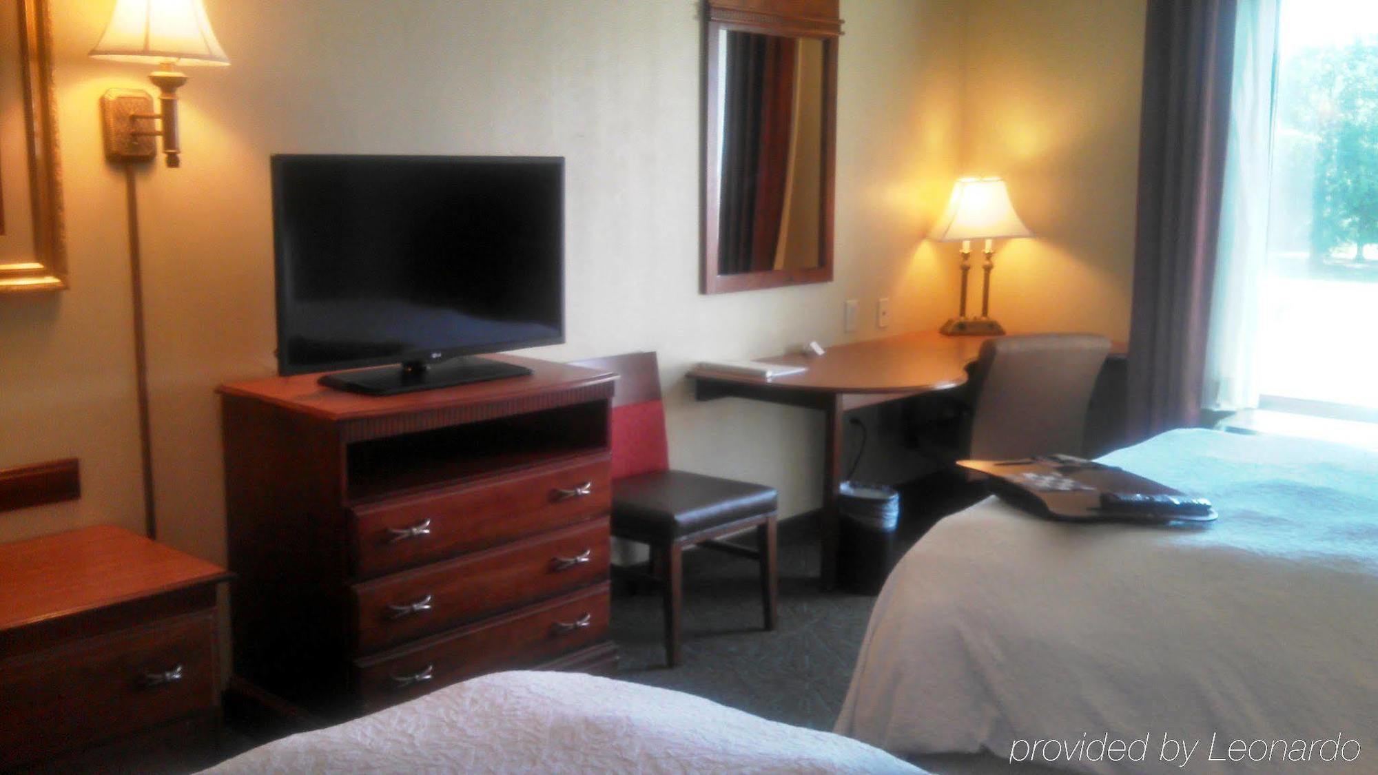 Hampton Inn Грийнууд Екстериор снимка